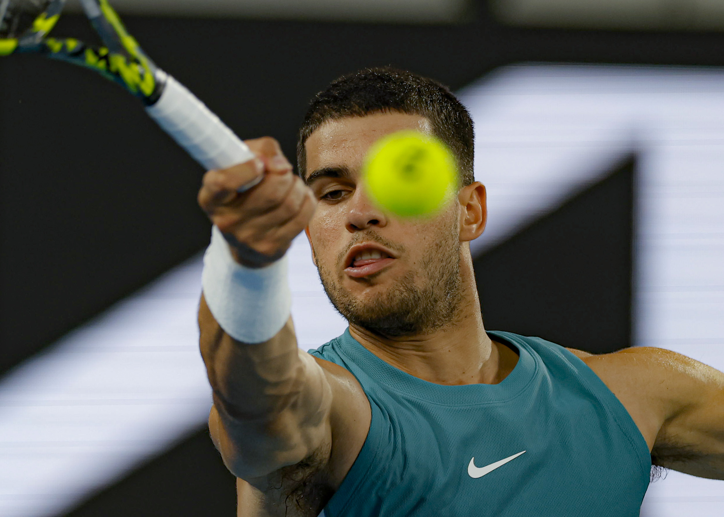 西班牙网球选手遭遇困境，需尽快反弹