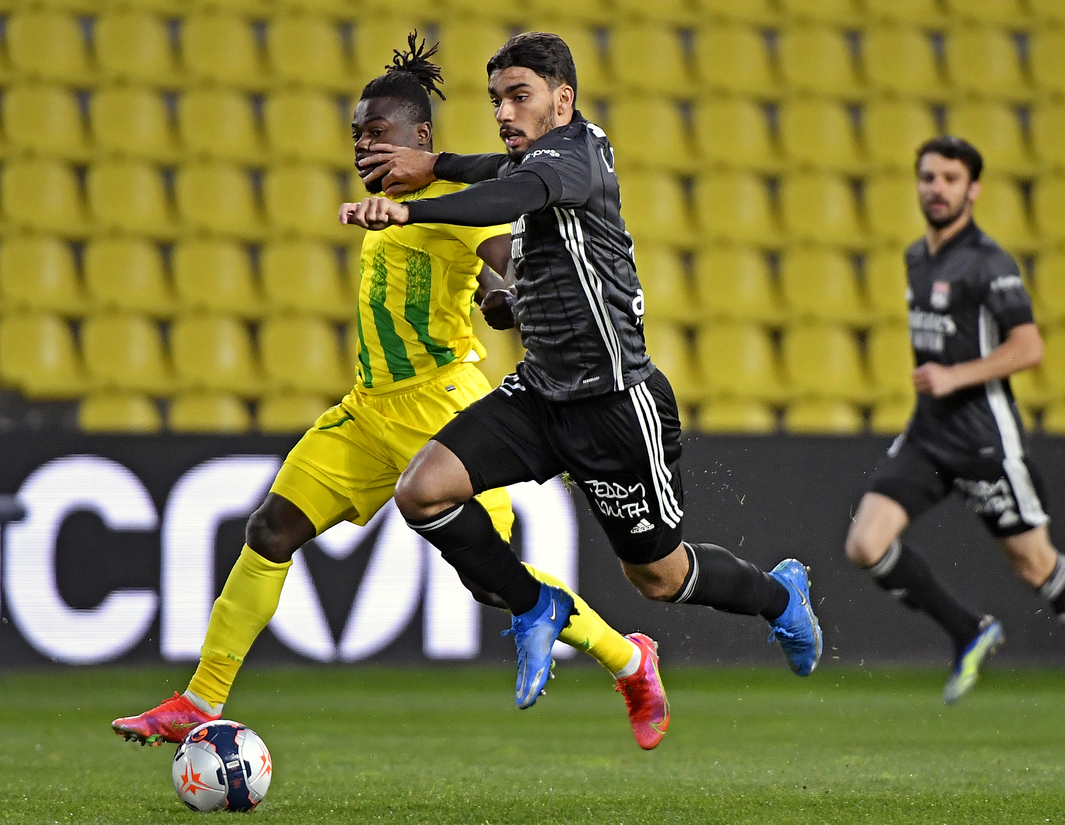 里昂客场平局波尔多,排名略有下滑的简单介绍 里昂客场平局波尔多,排名略有下滑的简单介绍