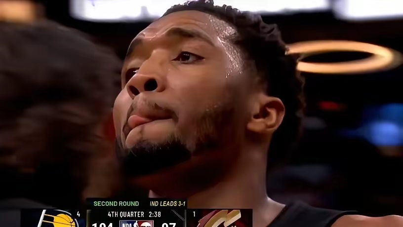 乐鱼体育官网-骑士惨遭公牛横扫伤心落败，良帅愤怒离场折射心声