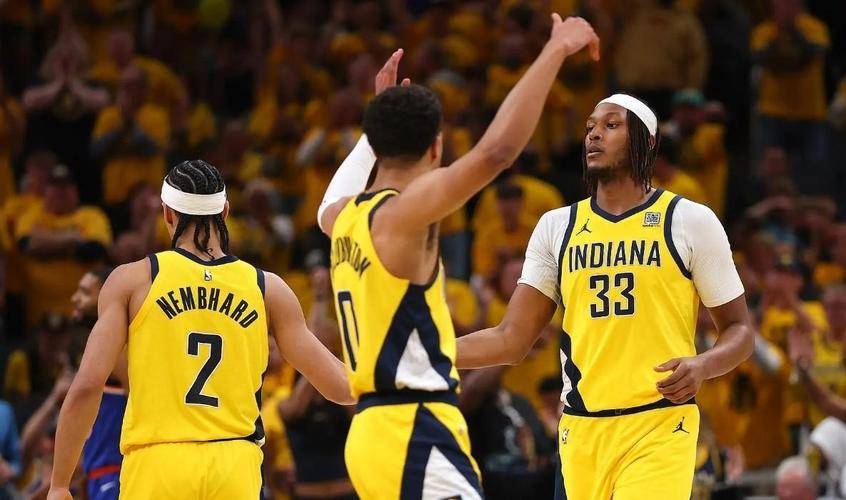 猛龙完胜步行者，阿德巴约三分雨点燃全场