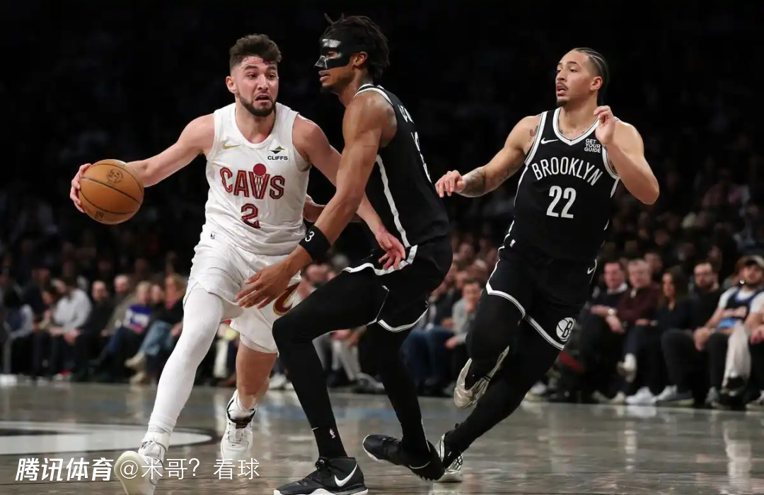 乐鱼官方网站-凯尔特人全队发挥稳定，联手击败对手登顶榜首