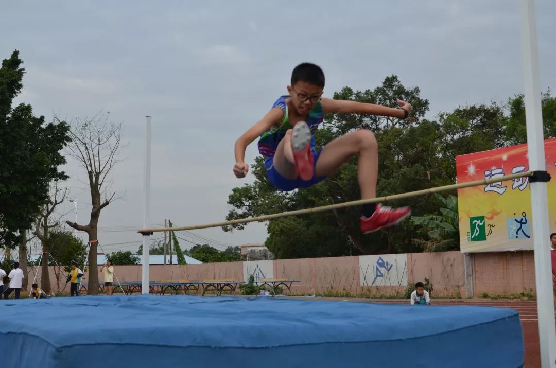 巴拉圭射击选手英姿飒爽,夺得桂冠 巴拉圭射击选手英姿飒爽,夺得桂冠