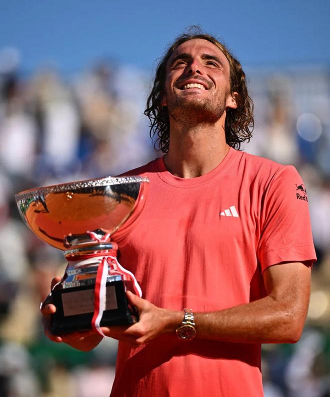 拉沃尔杯险胜戴维斯杯，西西帕斯关键制胜的简单介绍